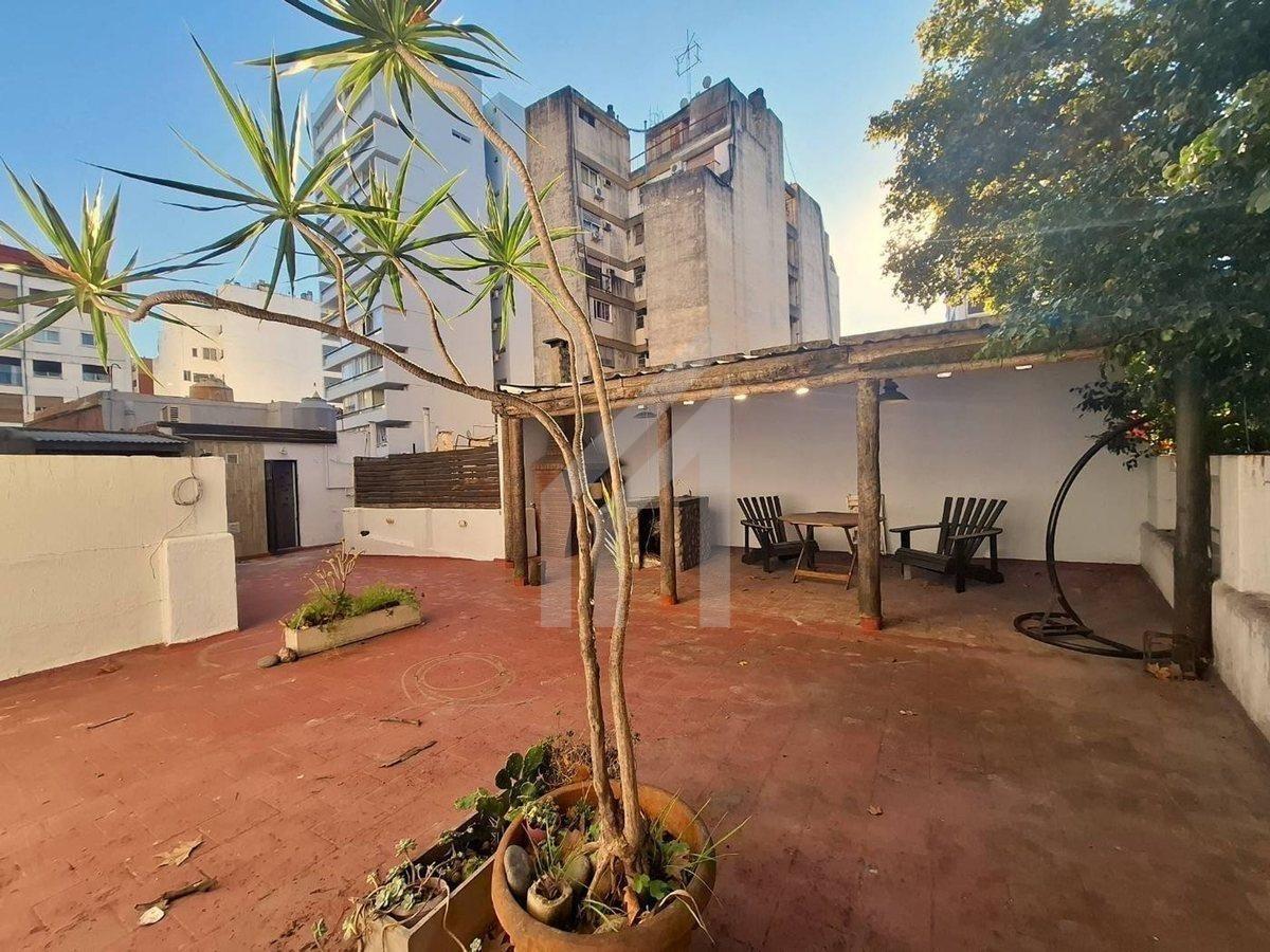 Foto de PH de epoca en Venta en Colegiales-240m2-terraza propia sin expensas., imagen 2