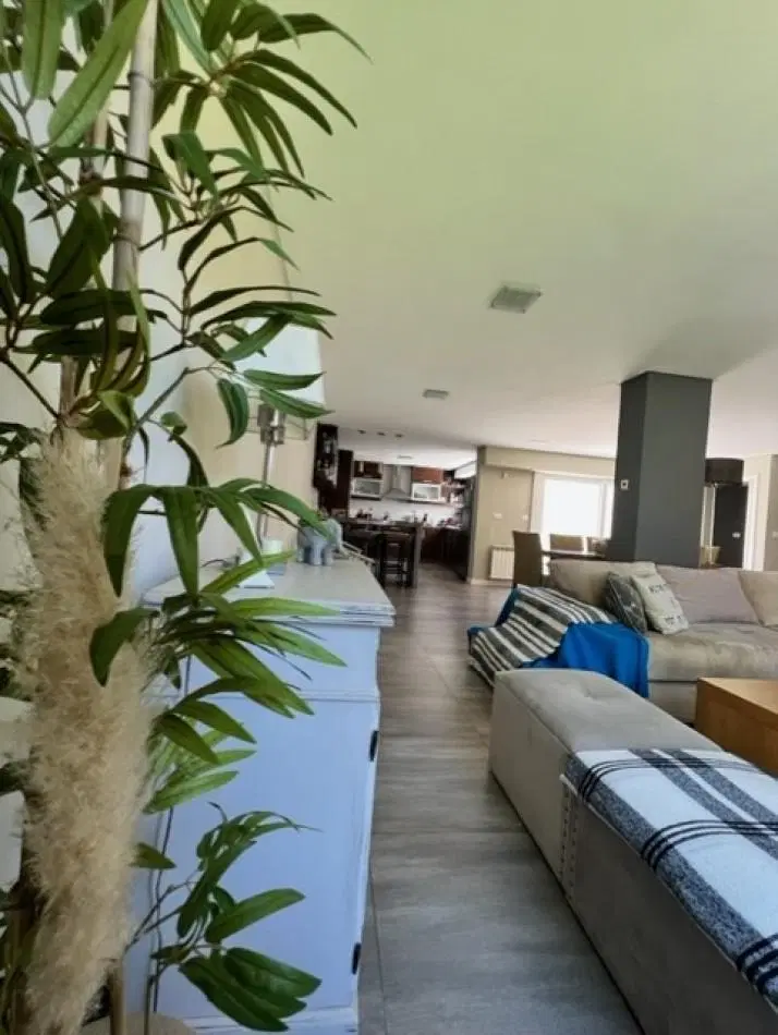 VENTA MAR DEL PLATA, PARQUE LURO !!!!! CASA CORTE MODERNO, MINIMALISTA, 4 AMB. GARAGE PARA 2 AUTOS , 5