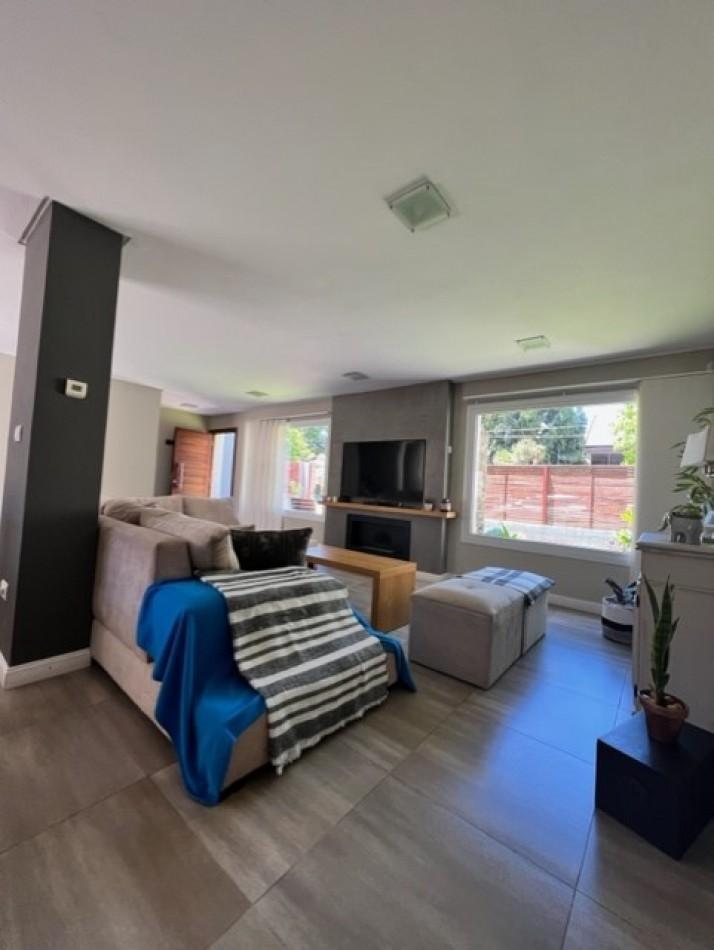 VENTA MAR DEL PLATA, PARQUE LURO !!!!! CASA CORTE MODERNO, MINIMALISTA, 4 AMB. GARAGE PARA 2 AUTOS ,