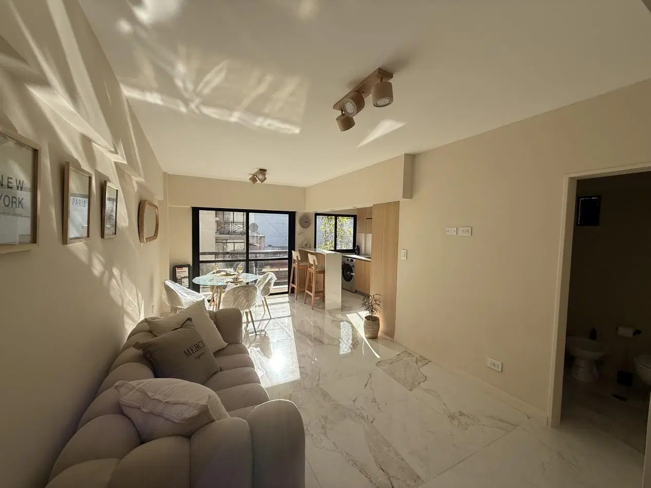2 ambientes en venta zona Aldrey 4