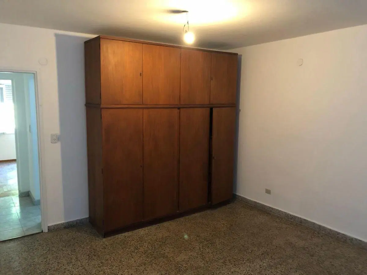 Alquiler. Casa de 2 Dormitorios - Barrio Abasto 4