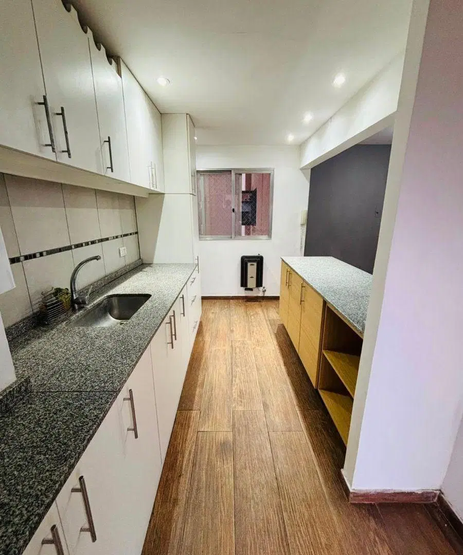 Alquiler - Departamento de 3 Dormitorios; Paraguay 100 3