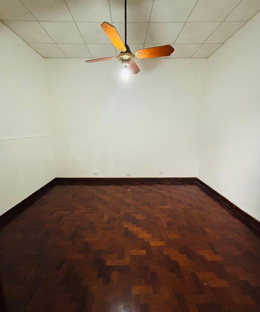 Foto de Venta - Casa en Abasto - 2 Dormitorios + Comodin, imagen 2