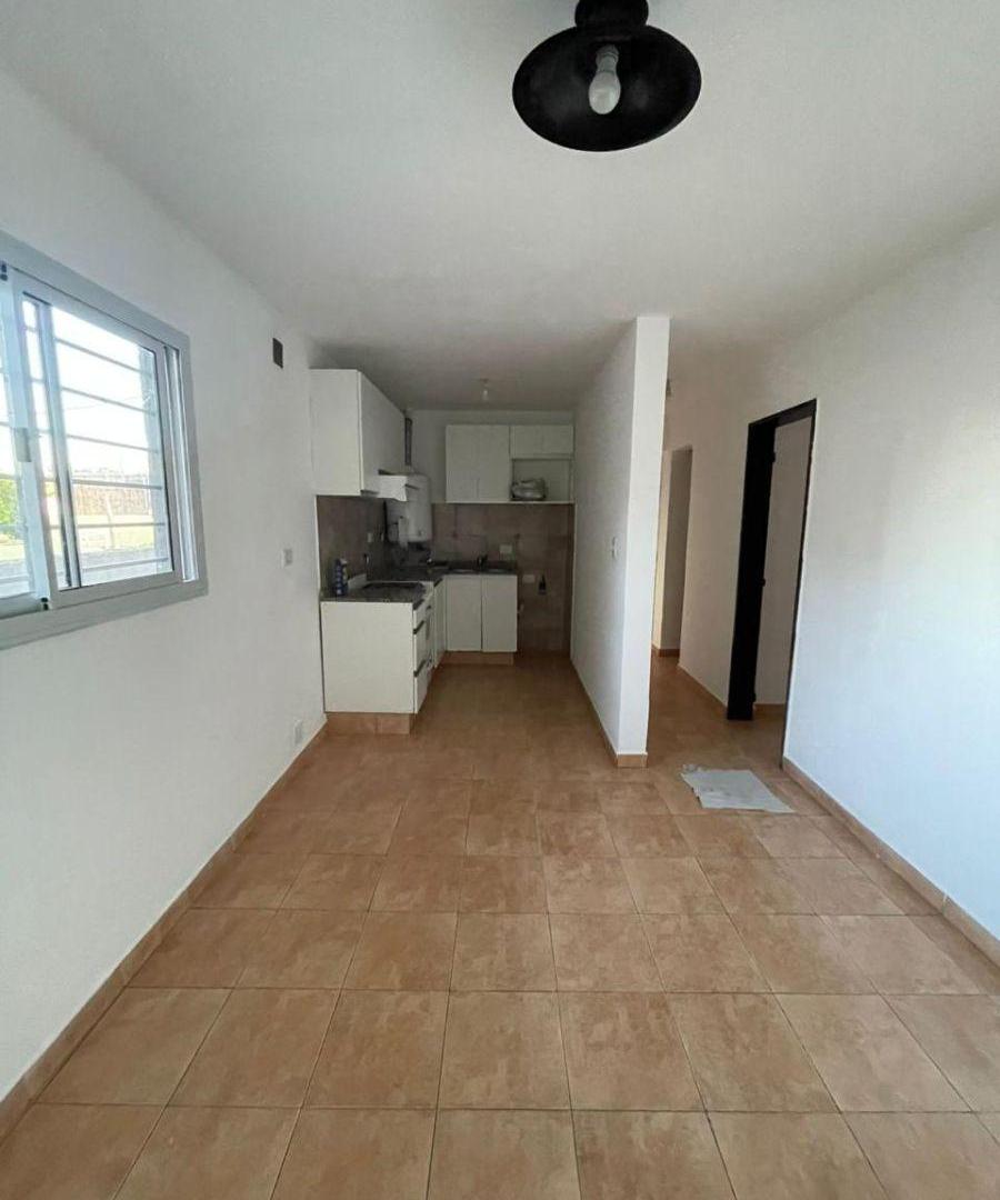 Foto de DEPARTAMENTO EN ALQUILER PUEYRREDON, imagen 3