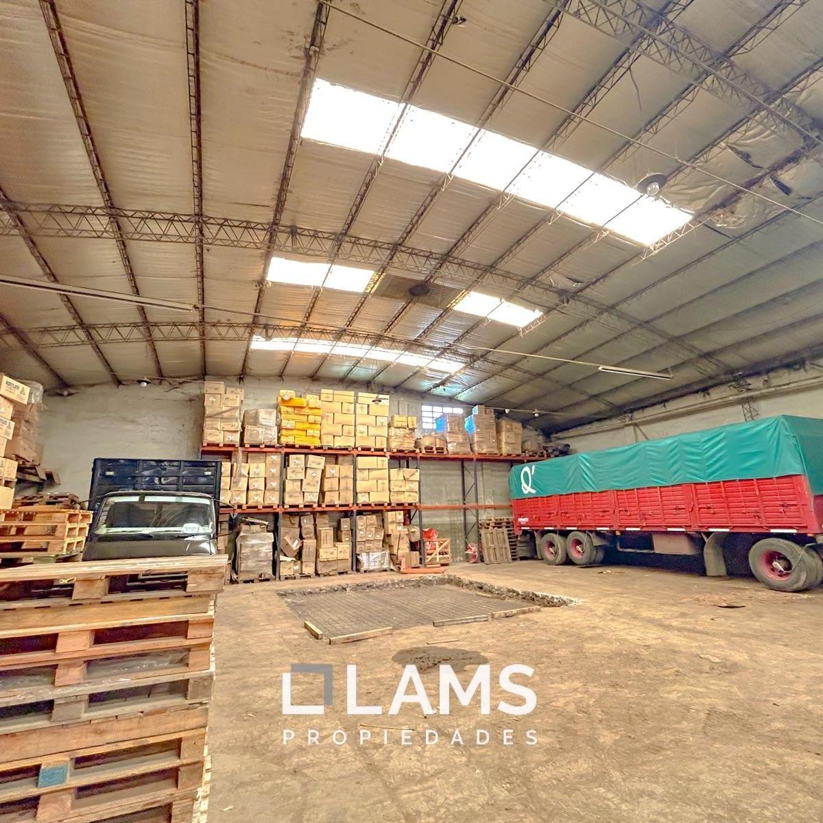 Galpón en Venta - 666 m² - Zona Ie - 150 m de Champagnat 2