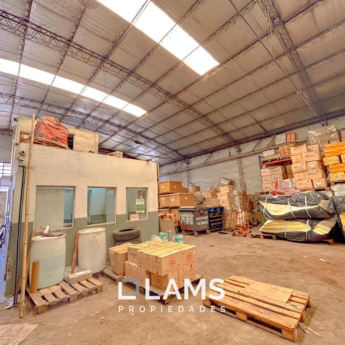 Galpón en Venta - 666 m² - Zona Ie - 150 m de Champagnat 5