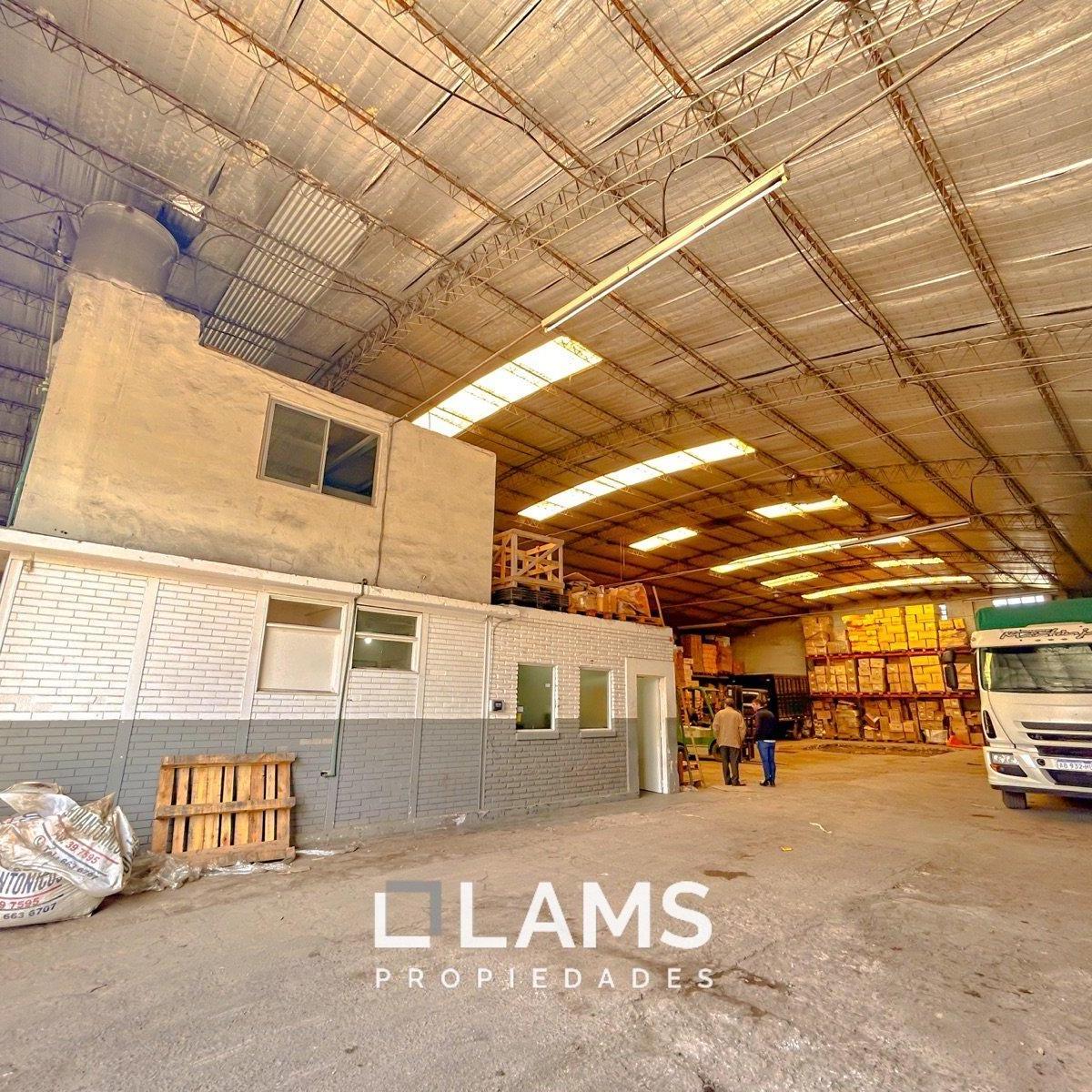 Galpón en Venta - 666 m² - Zona Ie - 150 m de Champagnat 1