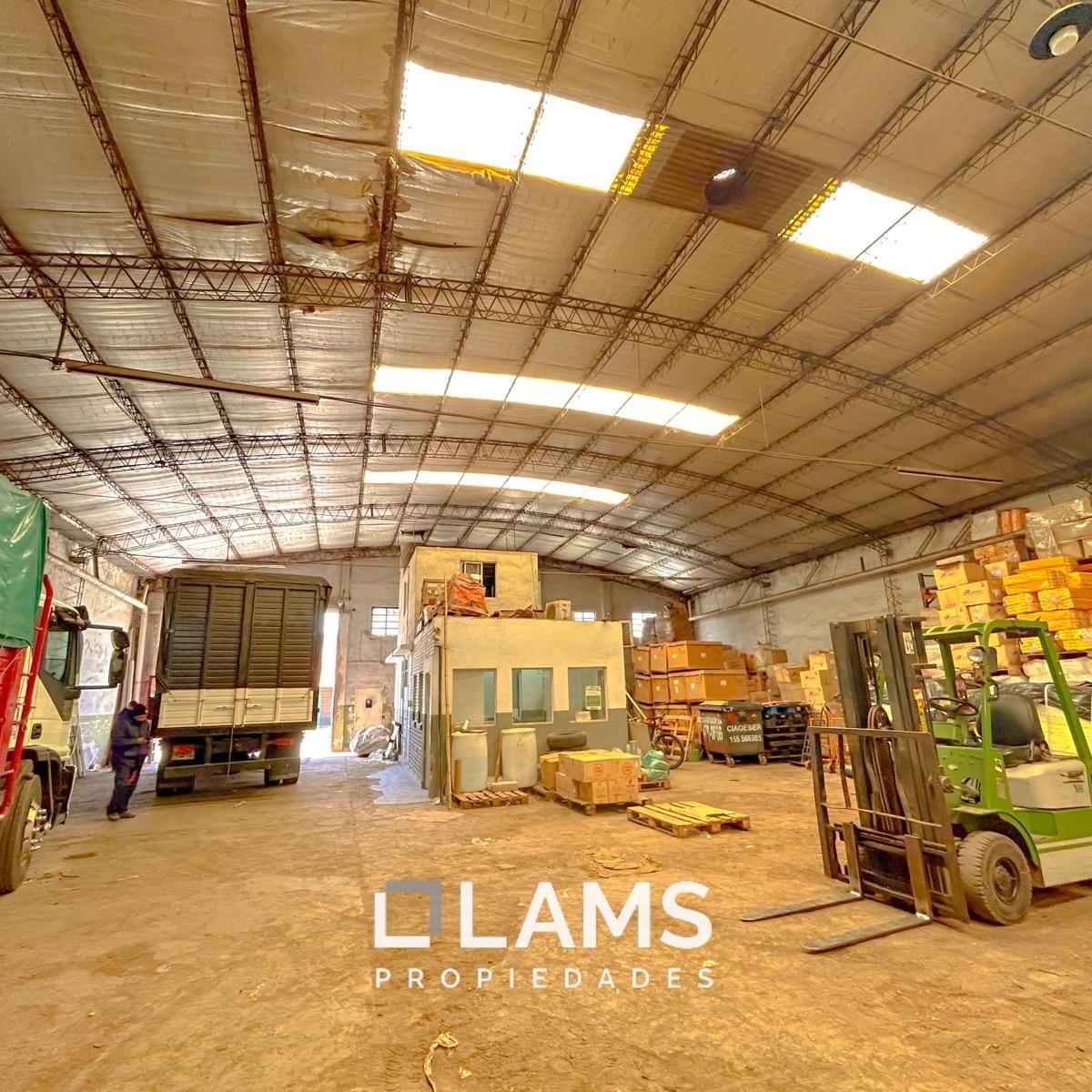 Galpón en Venta - 666 m² - Zona Ie - 150 m de Champagnat 4