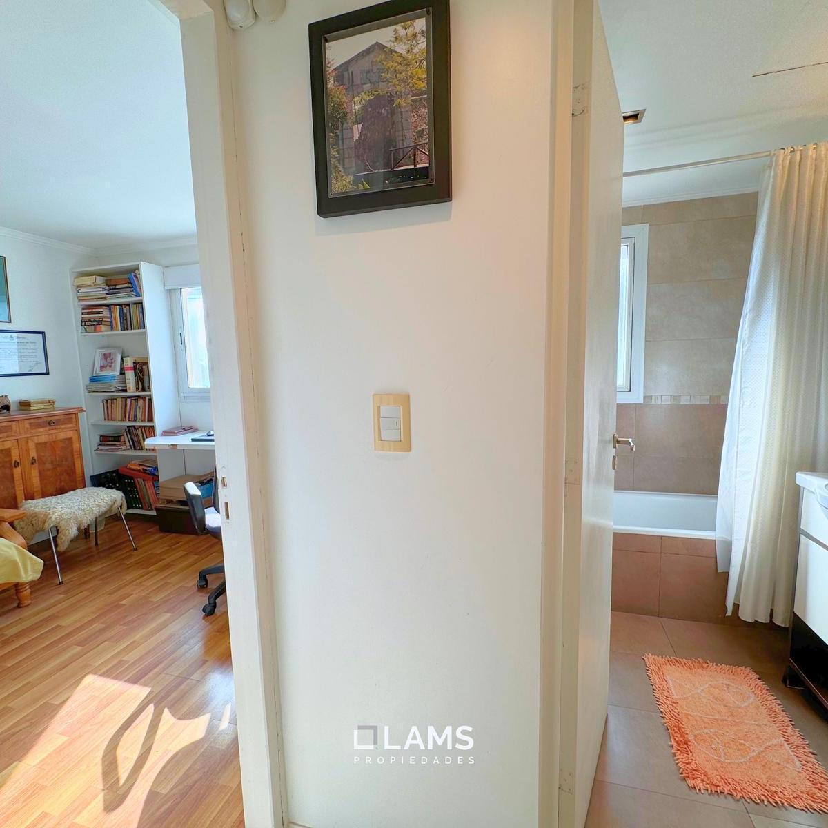 Duplex de 4 Ambientes en Venta - Barrio Chauvin 3