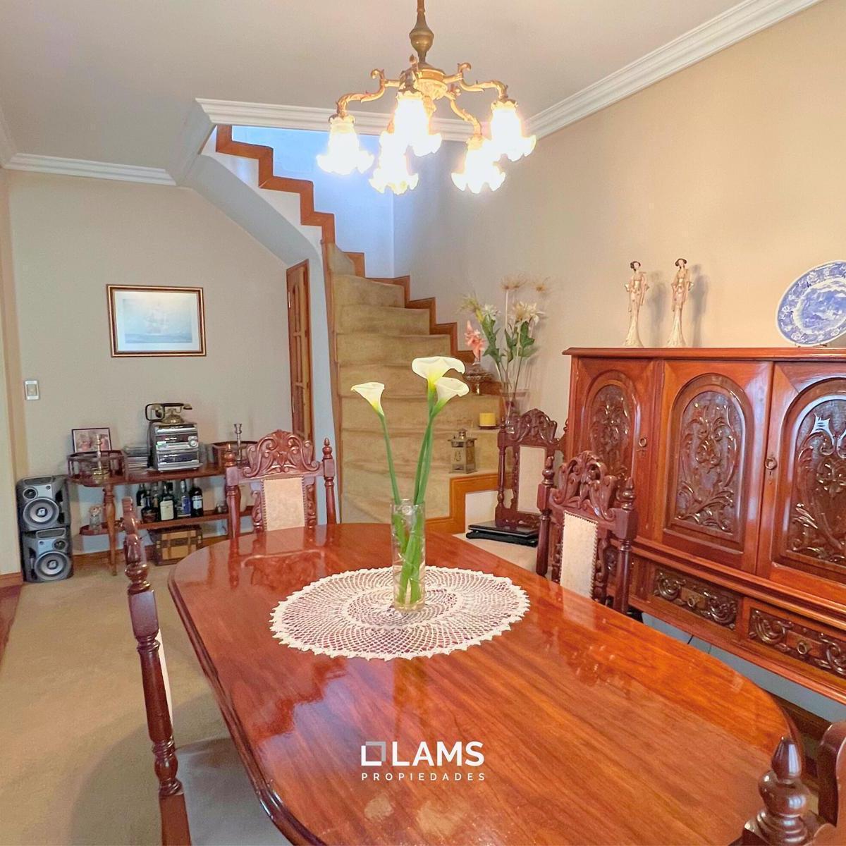 Foto de Venta Casa 4 ambientes con departamento - Barrio Chauvin, imagen 3