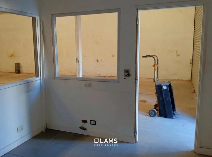Alquiler Galpón 210 m2 - Barrio Villa Primera 5