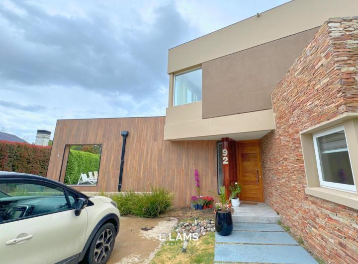 Casa 4 ambientes con piscina climatizada - Alquiler Temporario 2025/2026 - Barrio Privado Rumenco 2