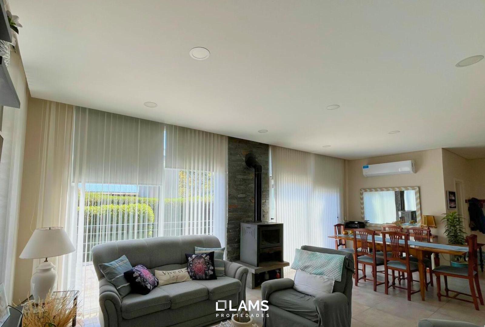 Venta - Casa 4 ambientes - Barrancas de San Benito