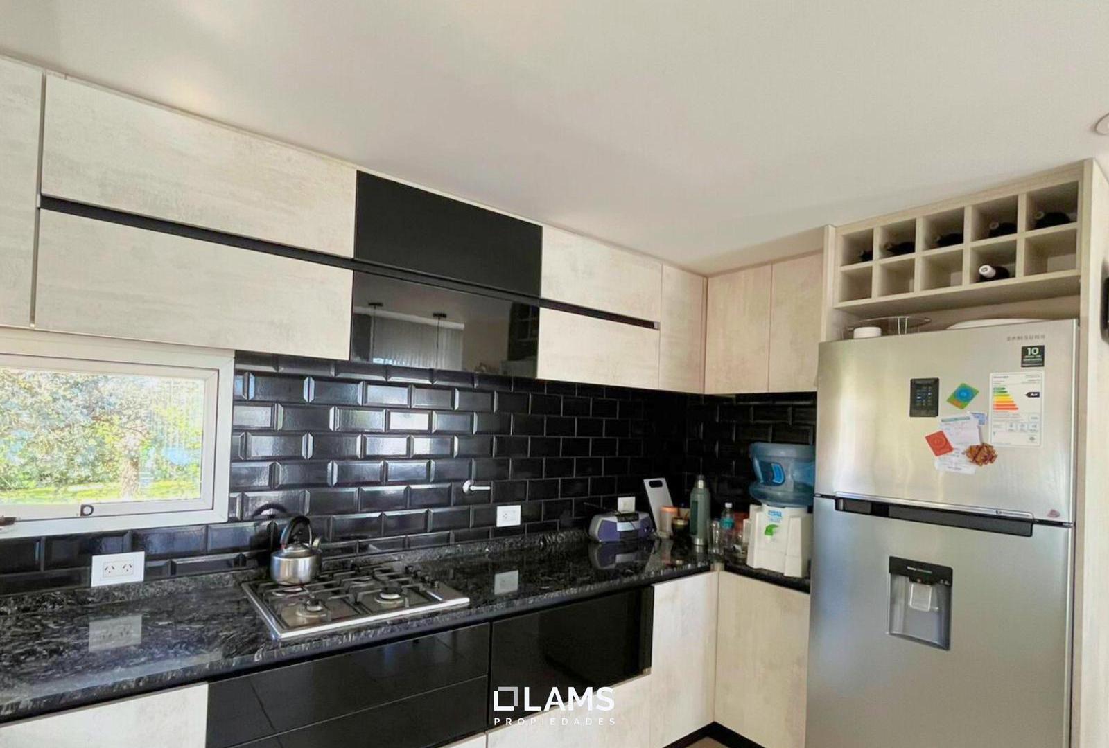 Foto de Venta - Casa 4 ambientes - Barrancas de San Benito, imagen 5