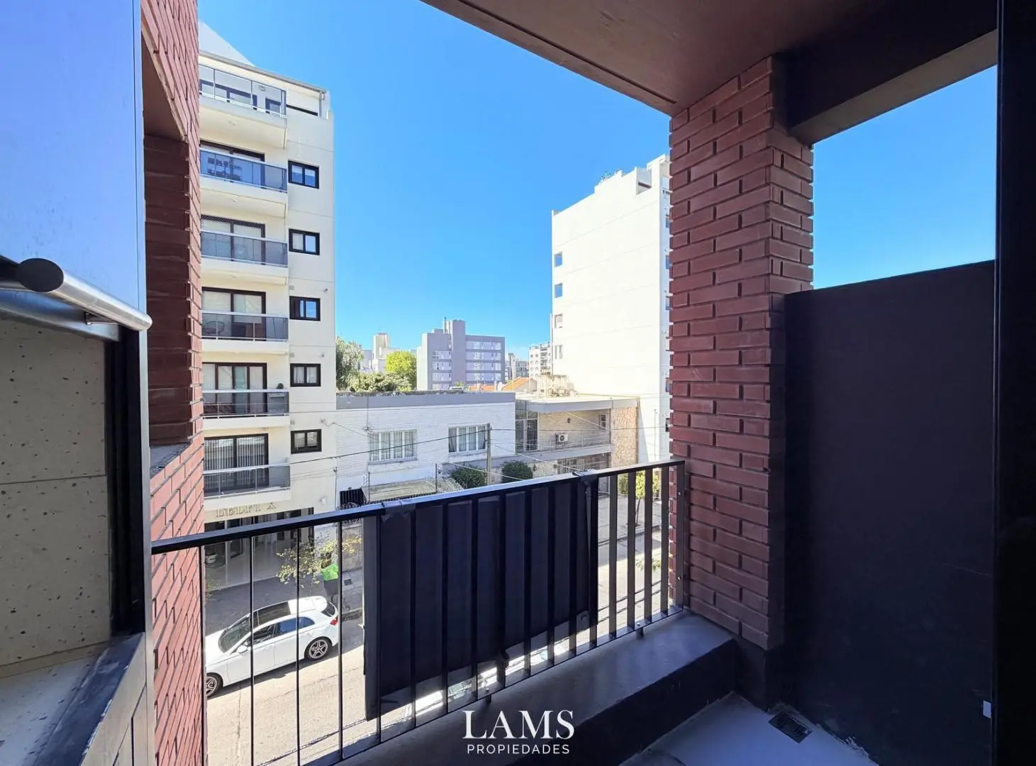 Venta - Departamento 2 amb - Zona Chauvin 5
