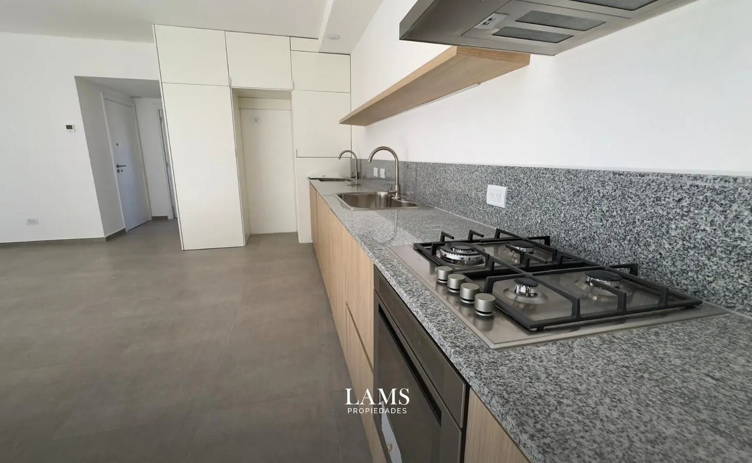 Alquiler 12/24 meses - Departamento 2 ambientes - Zona Aldrey 5