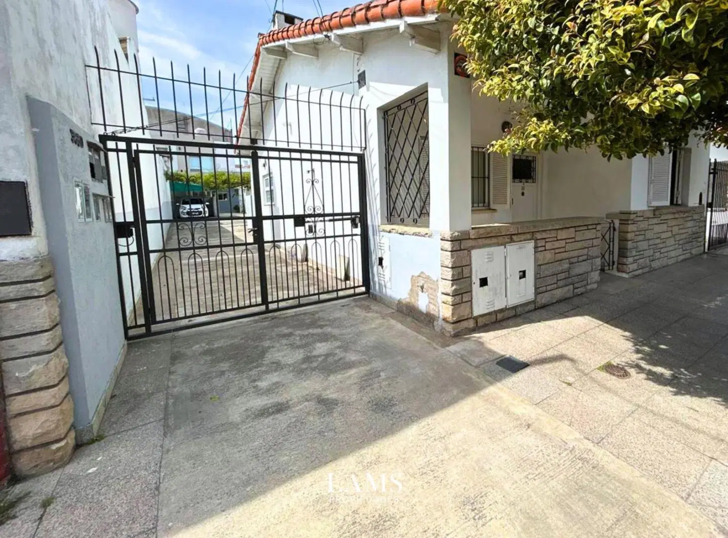Venta PH - Con espacio para Auto - Barrio San Jose 5