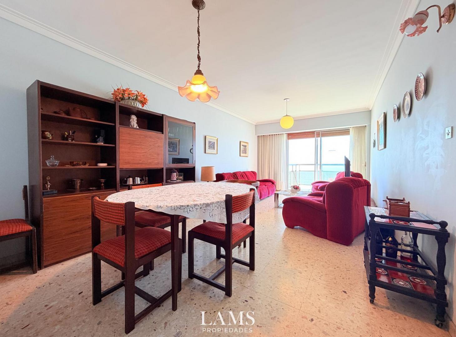 Departamento en Venta - 3 Ambientes - Maral 27- Playa Grande