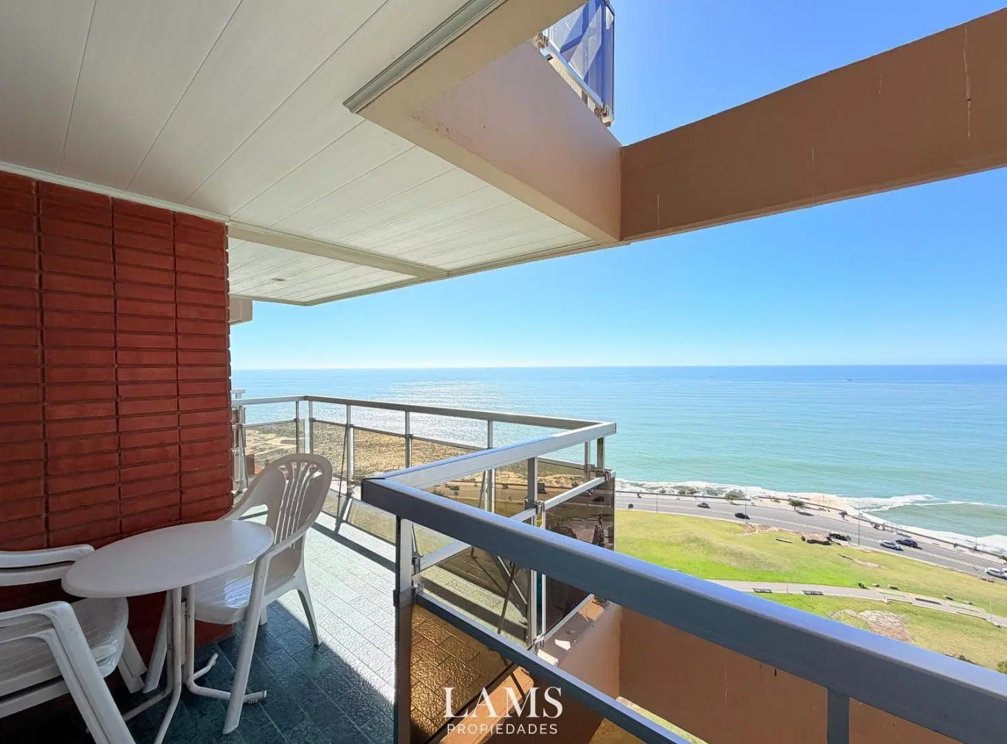 Departamento en Venta - 3 Ambientes - Maral 27- Playa Grande 3