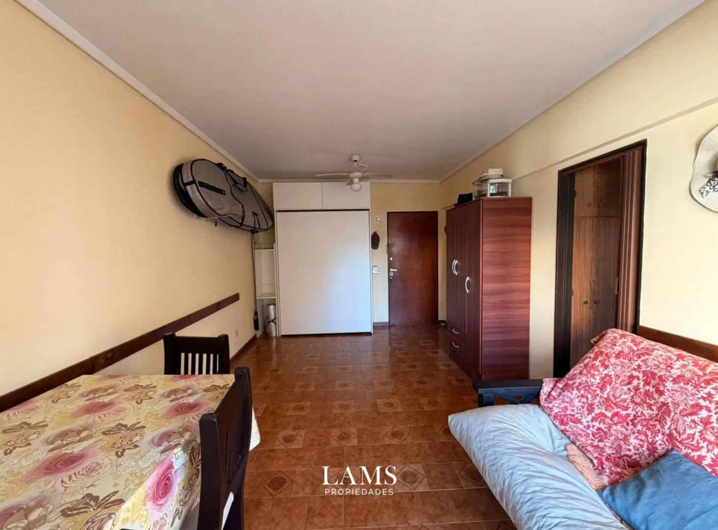 Departamento de un ambiente en Venta - Zona Plaza Colon 3