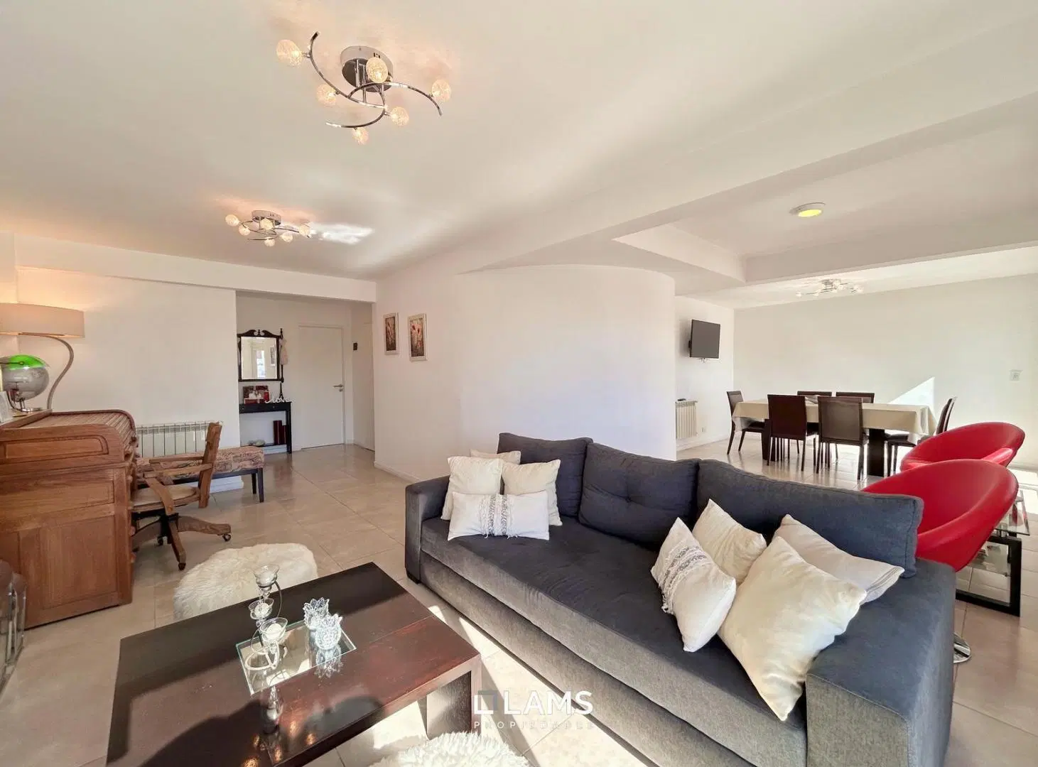 Departamento 4 ambientes en venta - Cochera y baulera - Chauvin 4