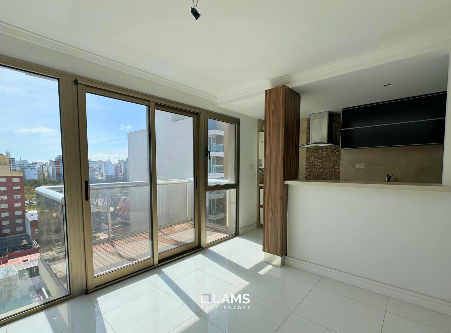 Venta - Departamento 3 ambientes - Zona Plaza Mitre