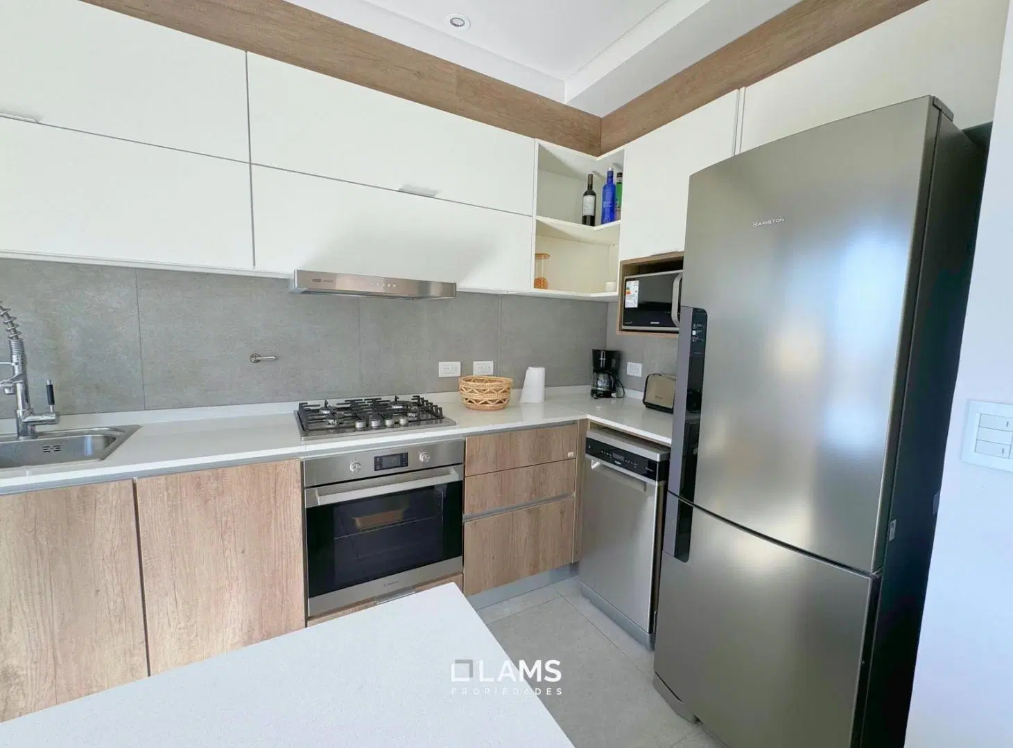 Departamento 4 ambientes con cochera - A estrenar - Chauvin 2