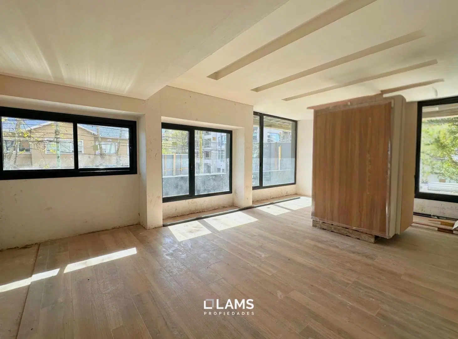 Venta - Piso 3 ambientes a Estrenar con cochera -  LineHouse 8