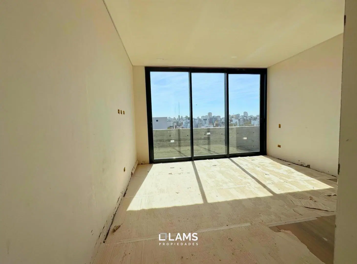 Venta - Piso 4 ambientes Duplex -  LineHouse 4
