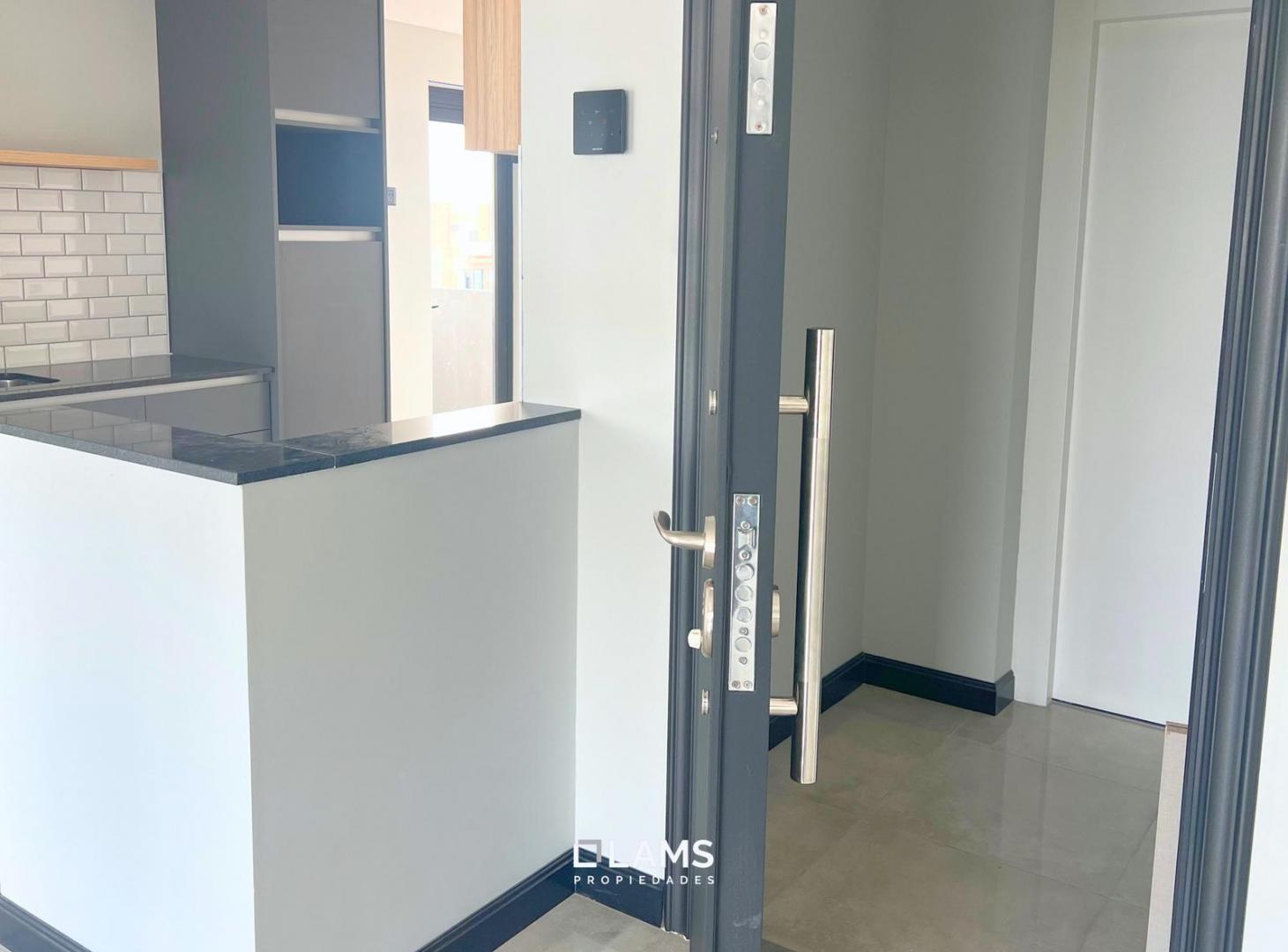 Venta - Piso 3 ambientes a Estrenar - San Jose