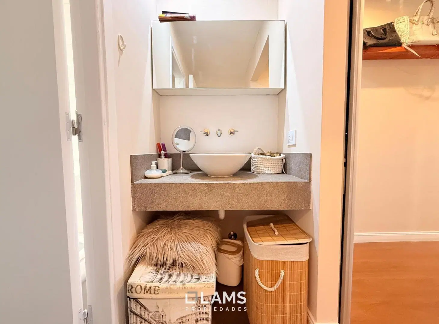 Venta - Departamento 3 ambientes con cochera - Zona Guemes 5