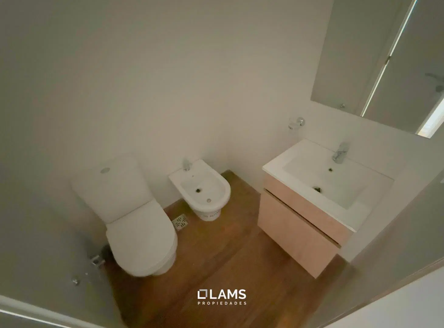 Semipiso 2 ambientes con balcón al frente - Venta - Plaza Mitre 4