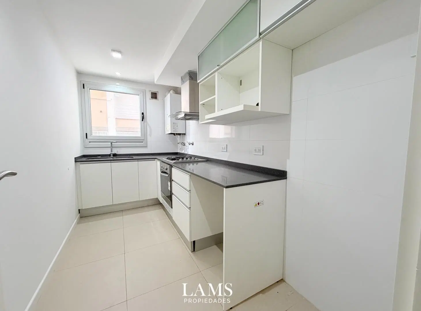 Departamento en Venta - 3 ambientes con cochera - Zona Torreón - Frente al mar 2