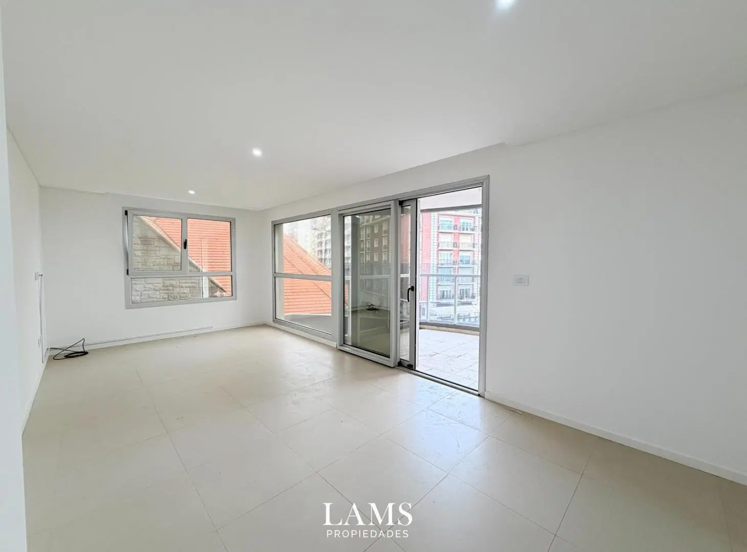 Departamento en Venta - 3 ambientes con cochera - Zona Torreón - Frente al mar 4