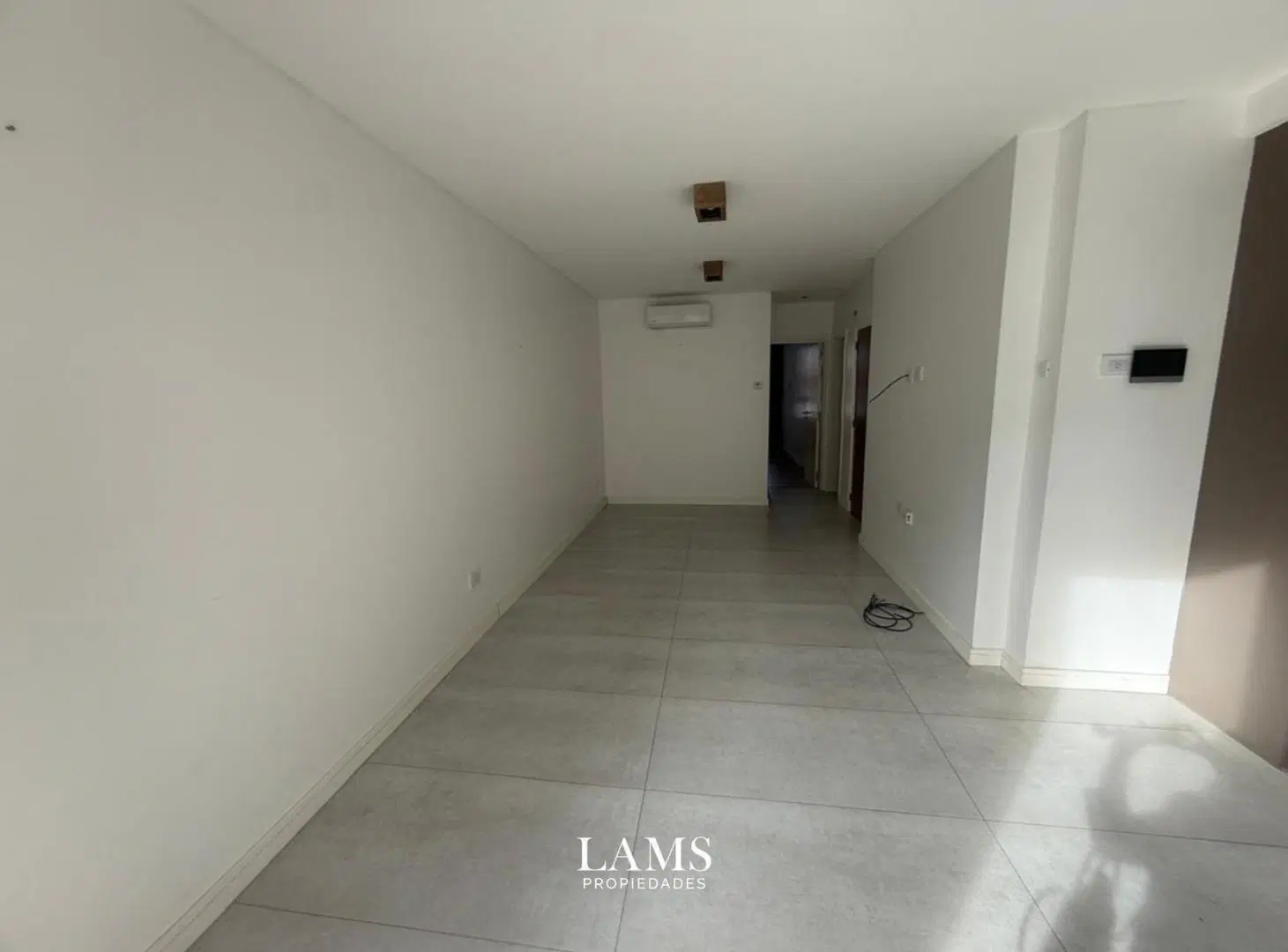 Alquiles 12 meses - Semipiso 2 ambientes - Lomas de Stella Maris 2