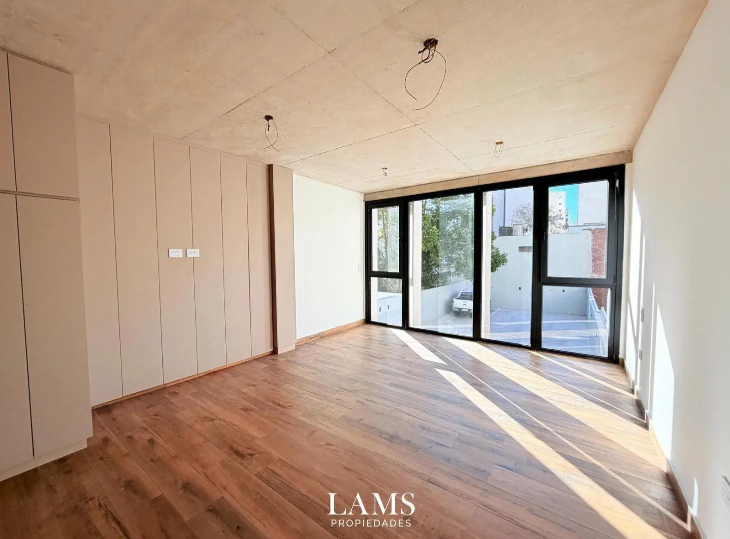 Venta - Departamentos 1 y 2 ambientes - Zona Aldrey 4