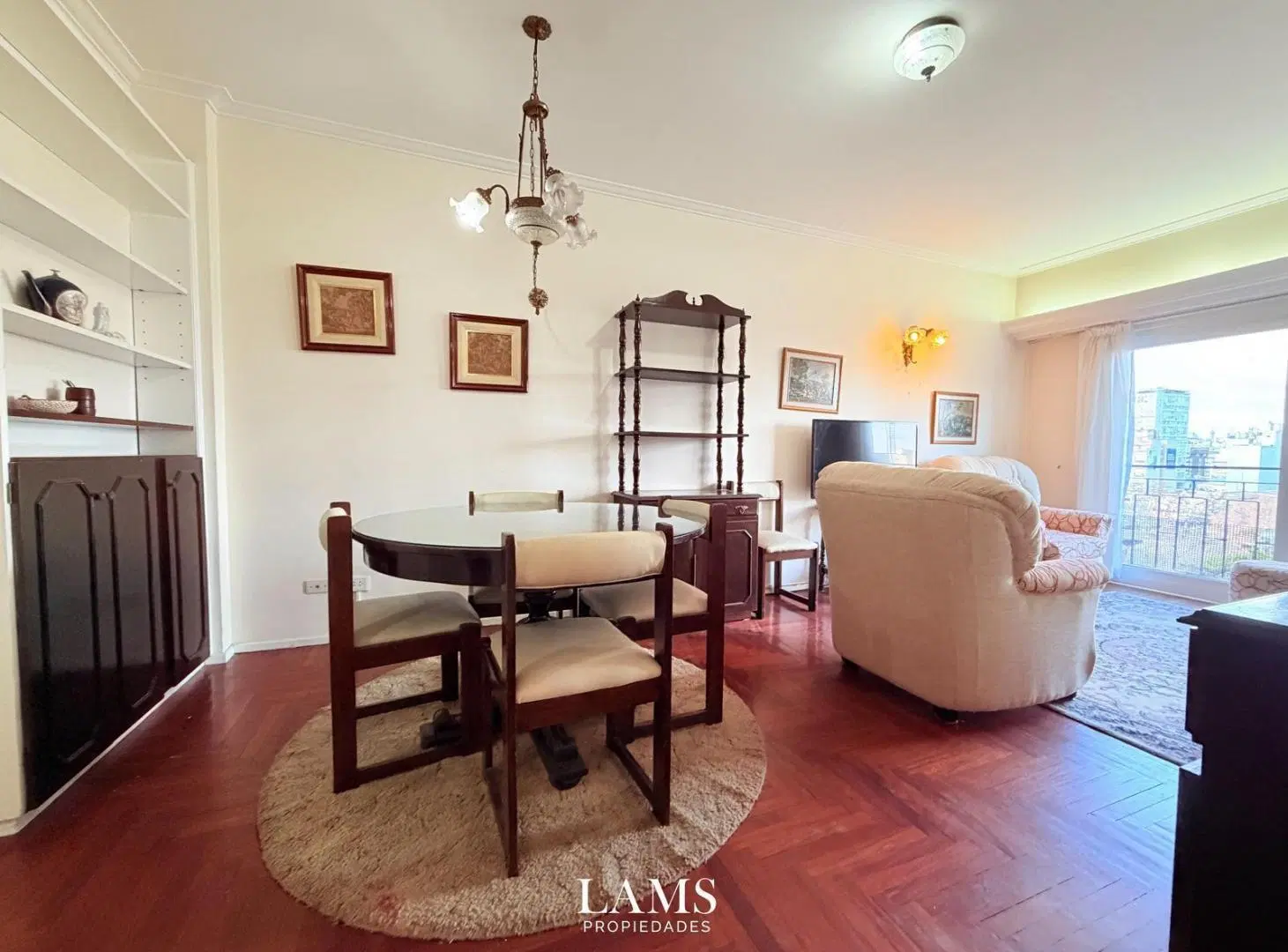 Departamento en La Perla 8