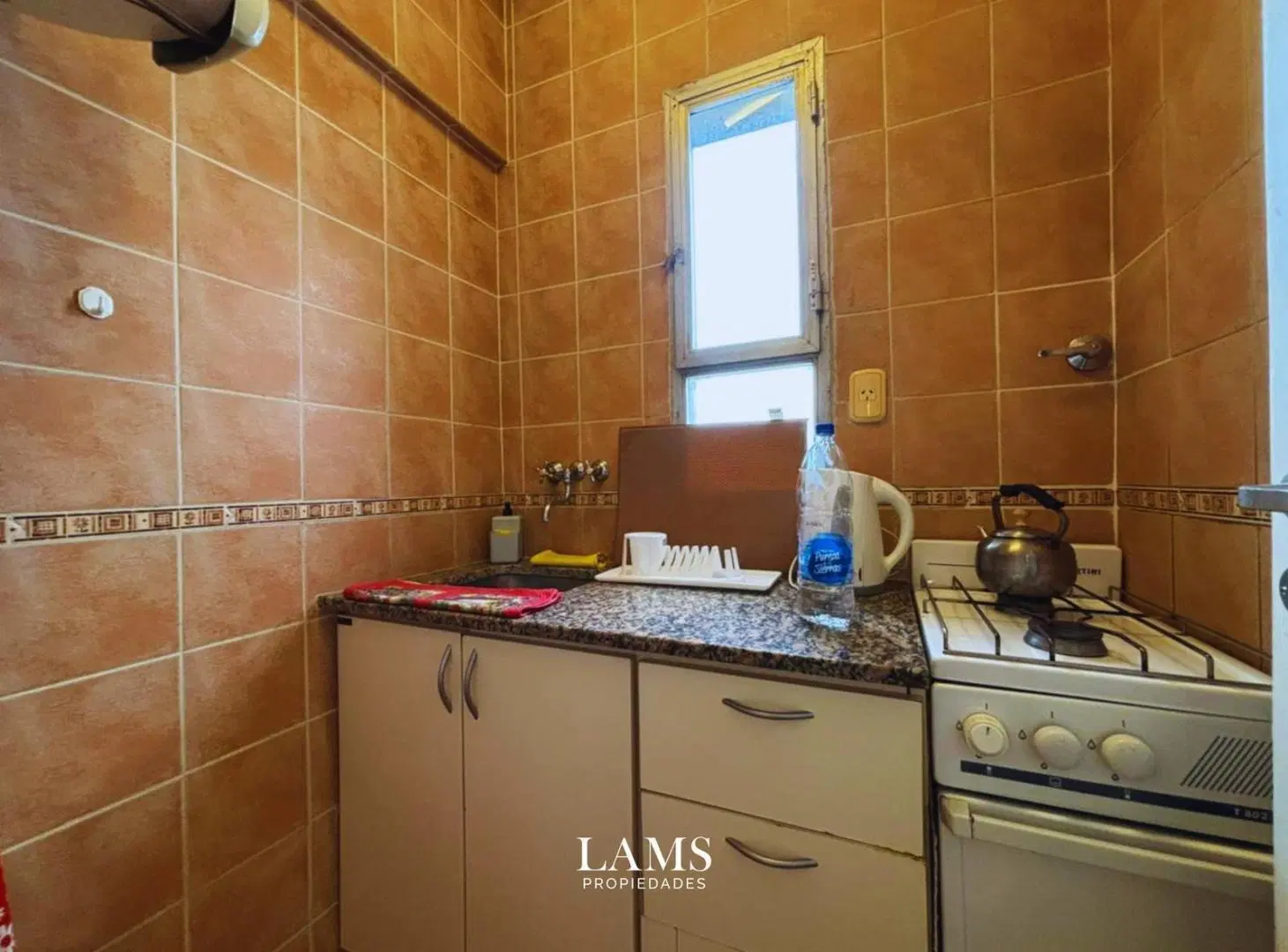 Venta Oportunidad - Departamento 1 ambiente al frente - Zona Centro 8