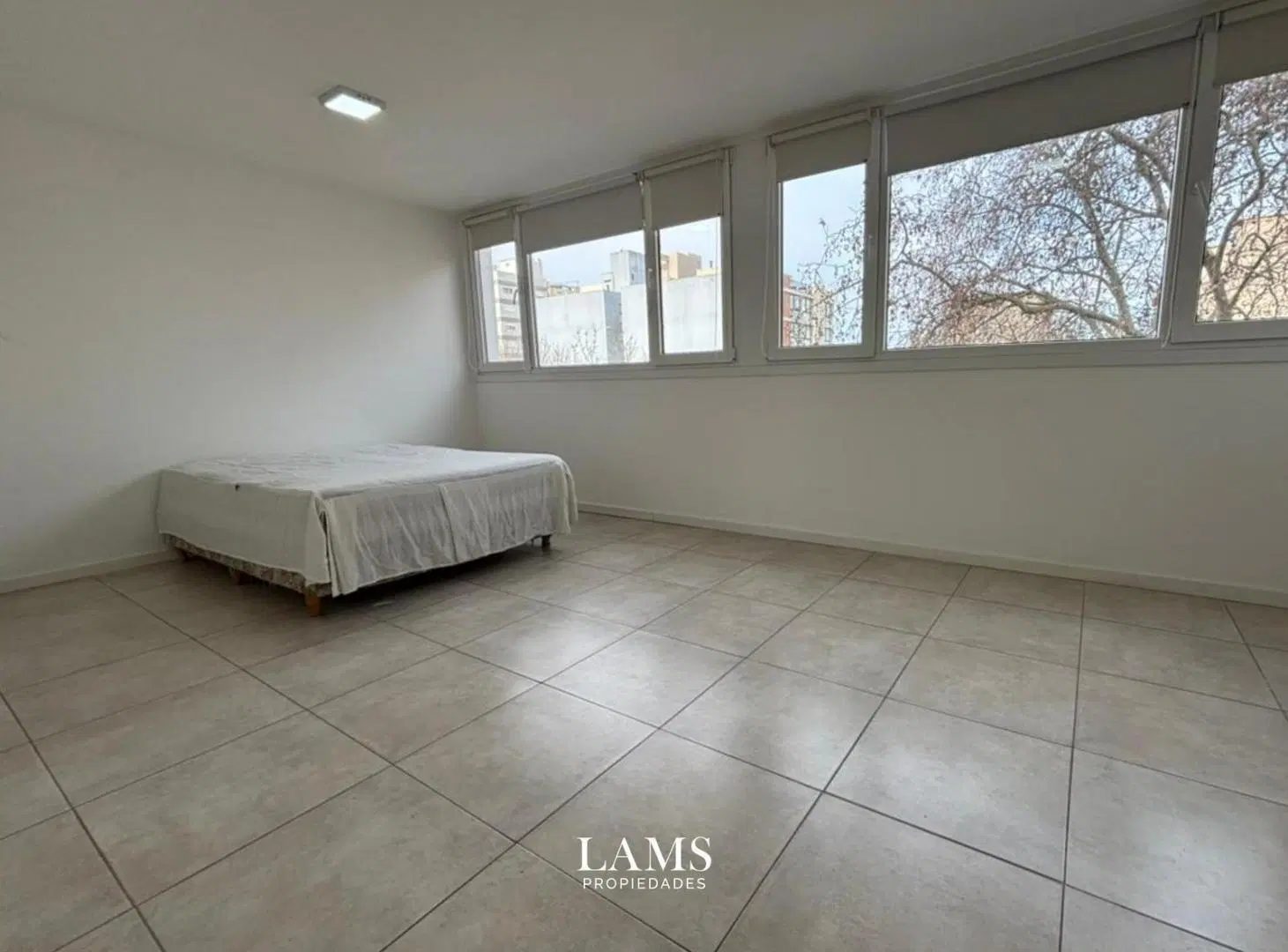 Venta - Departamento 2 ambientes - Zona Shopping Aldrey 4
