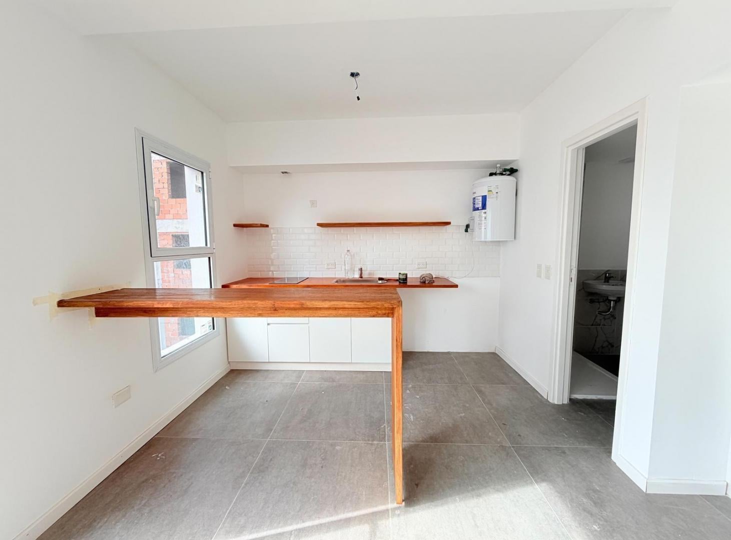 Foto de Alquiler - Departamento 1 ambiente con balcón - La Perla, imagen 5