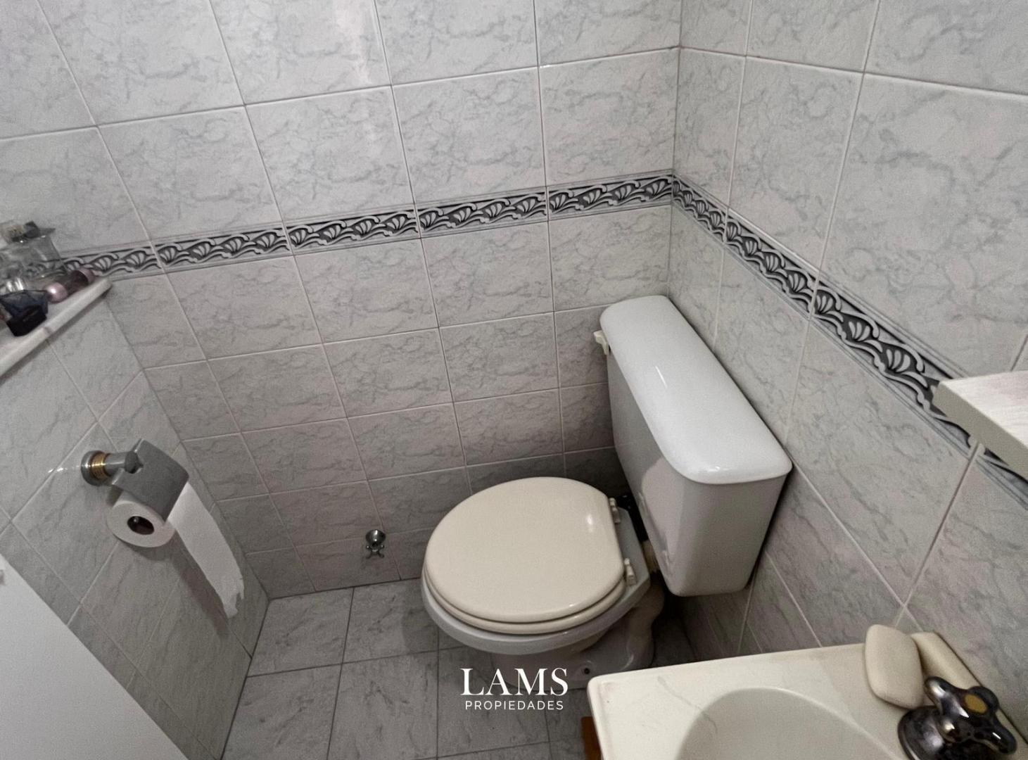 Foto de Semipiso 4 ambientes en La Perla - VENTA, imagen 4