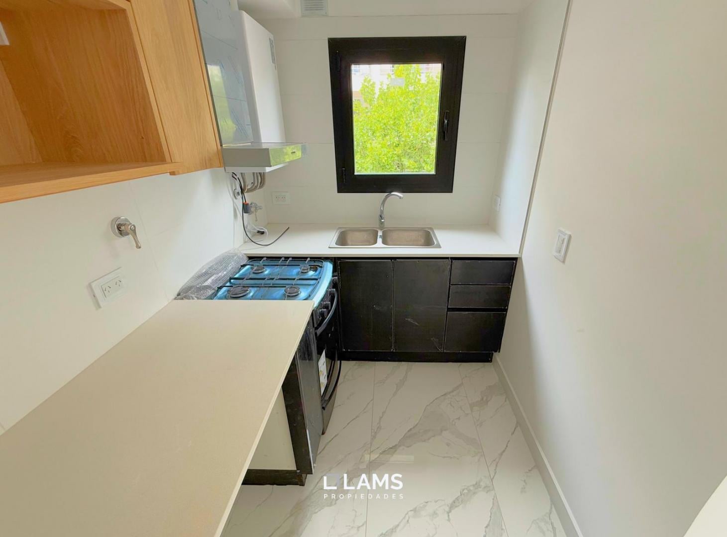 Foto de Semipiso 2 ambientes con balcón al frente - Venta - Plaza Mitre, imagen 5