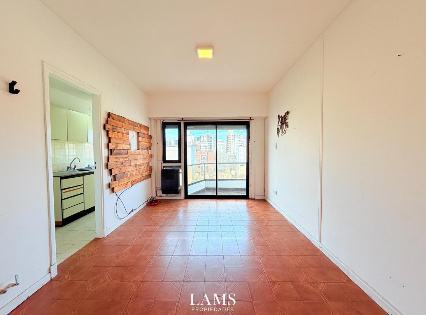Foto de Venta - Departamento 2 ambientes con balcón parcialmente reciclado, imagen 5
