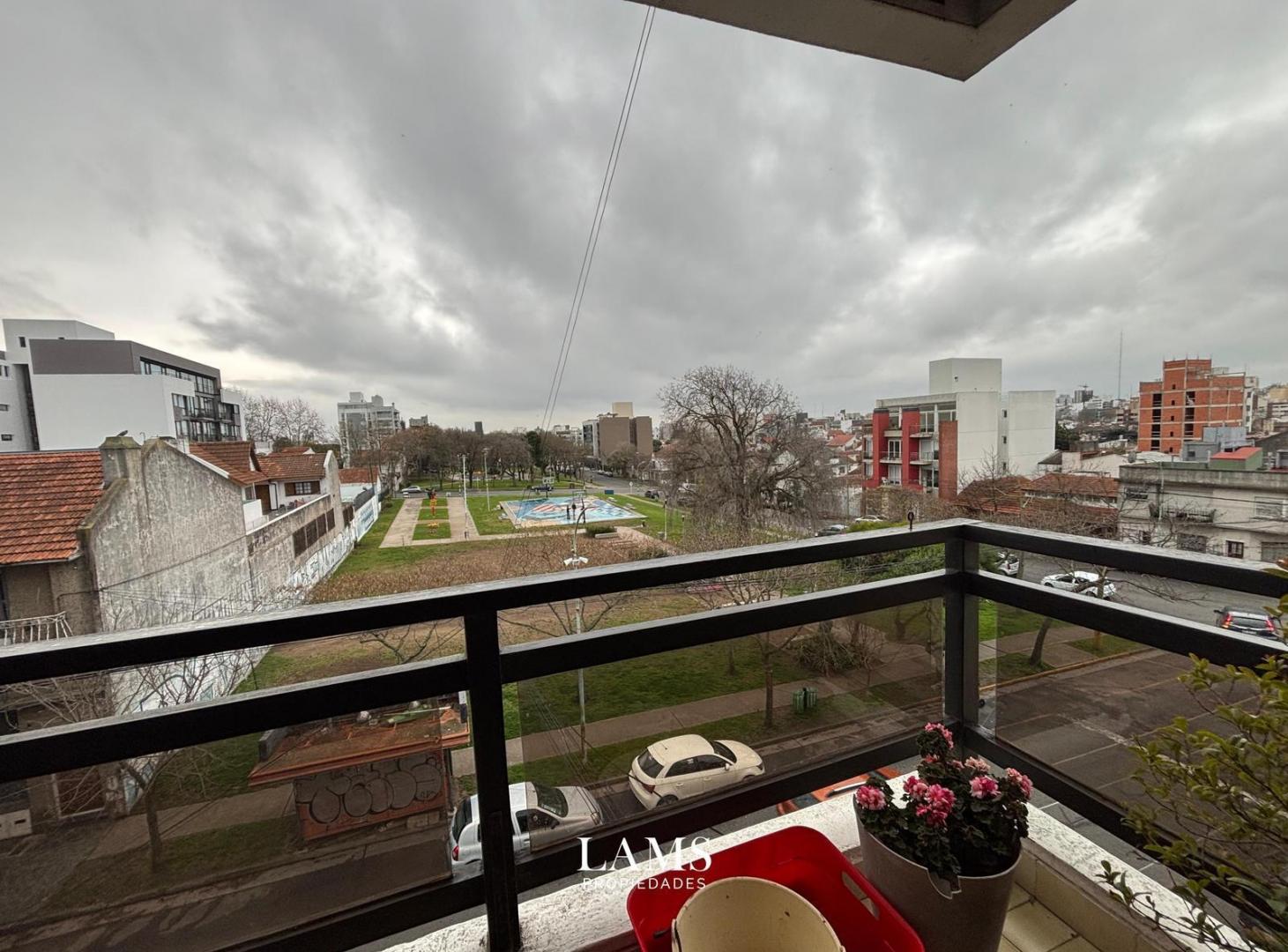 Foto de Alquiler permanente - Departamento 3 ambientes con balcón - Chauvín, imagen 4