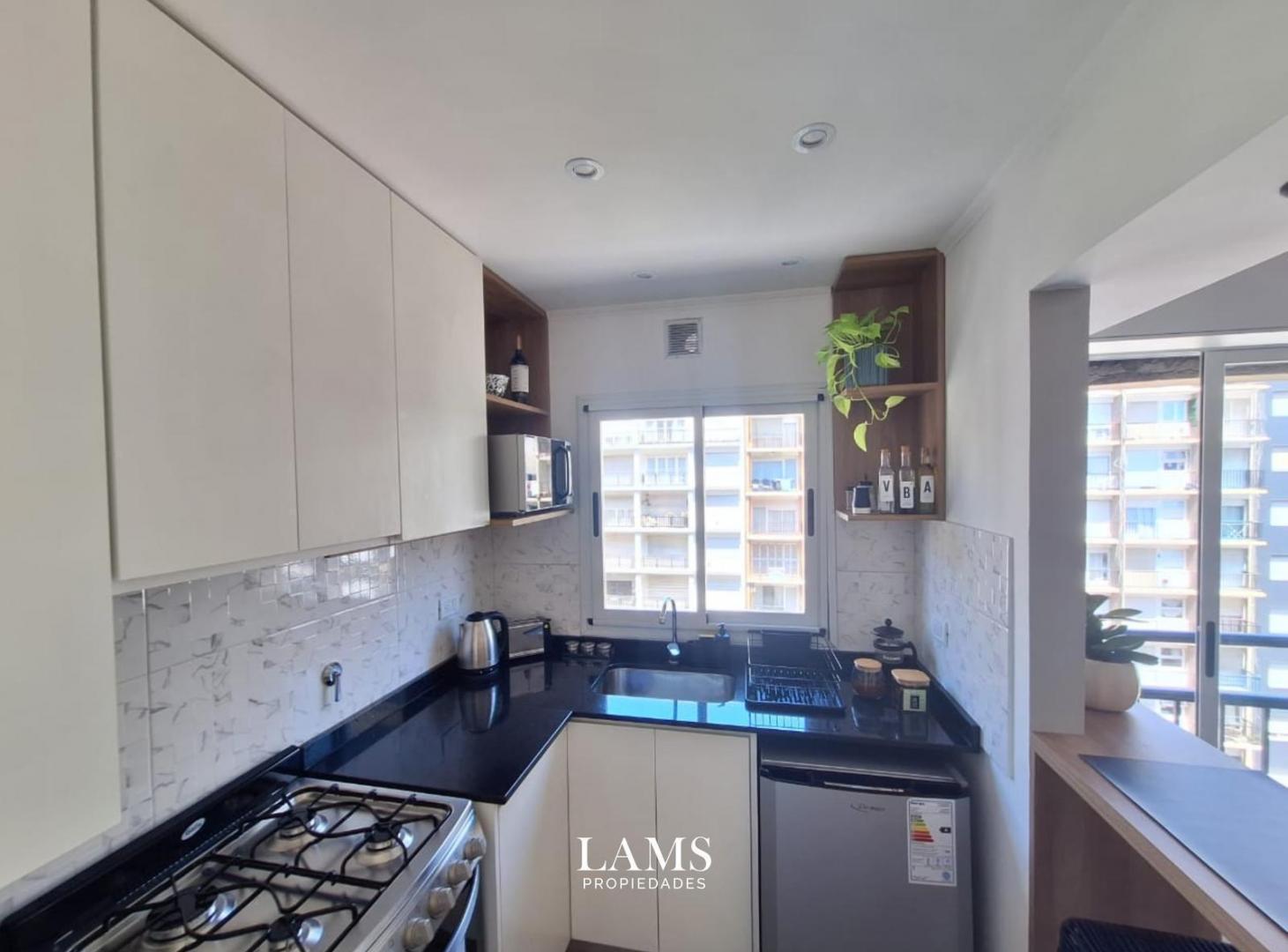 Foto de VENTA - Departamento 1 ambiente al frente - Zona Plaza Colón, imagen 2