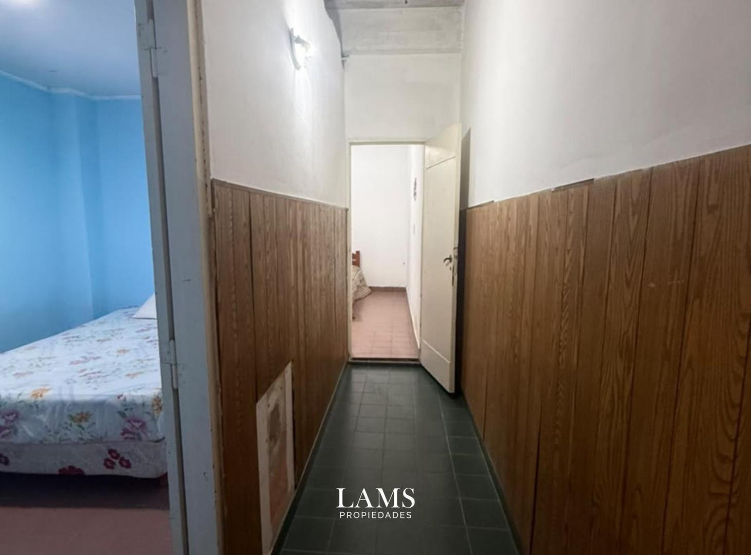 Foto de CASA CON LOCAL COMERCIAL – VENTA - Barrio Florencio Sánchez, imagen 5