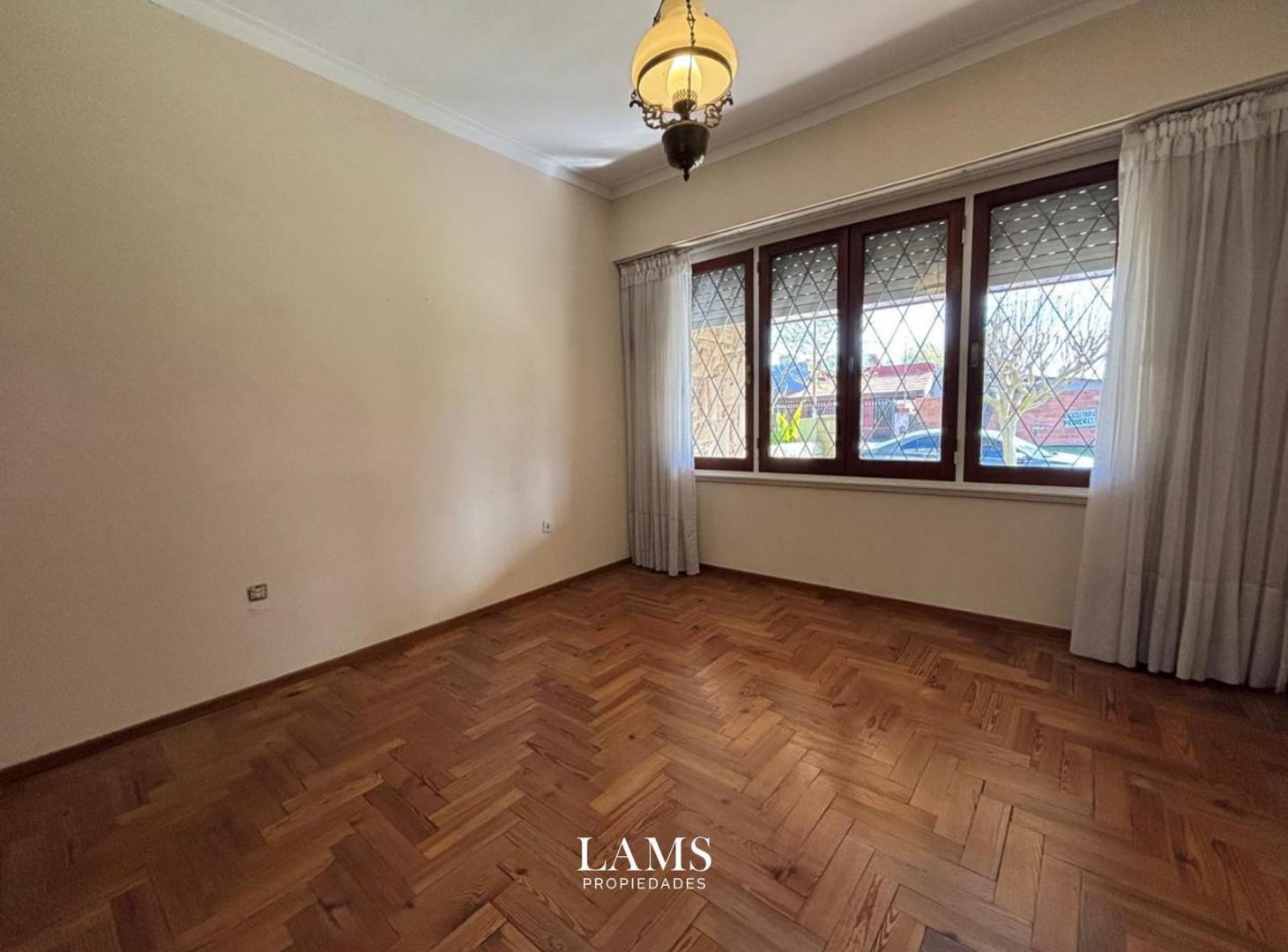 Foto de VENTA chalet 5 ambientes - Barrio Villa primera, imagen 5