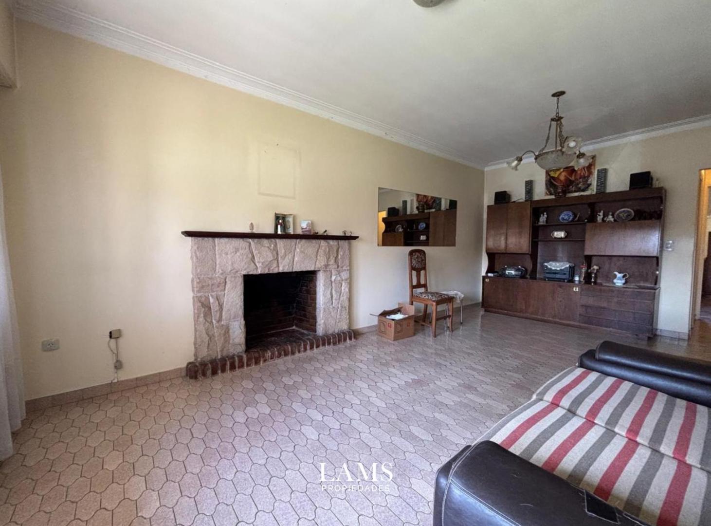 Foto de VENTA chalet 5 ambientes - Barrio Villa primera, imagen 2