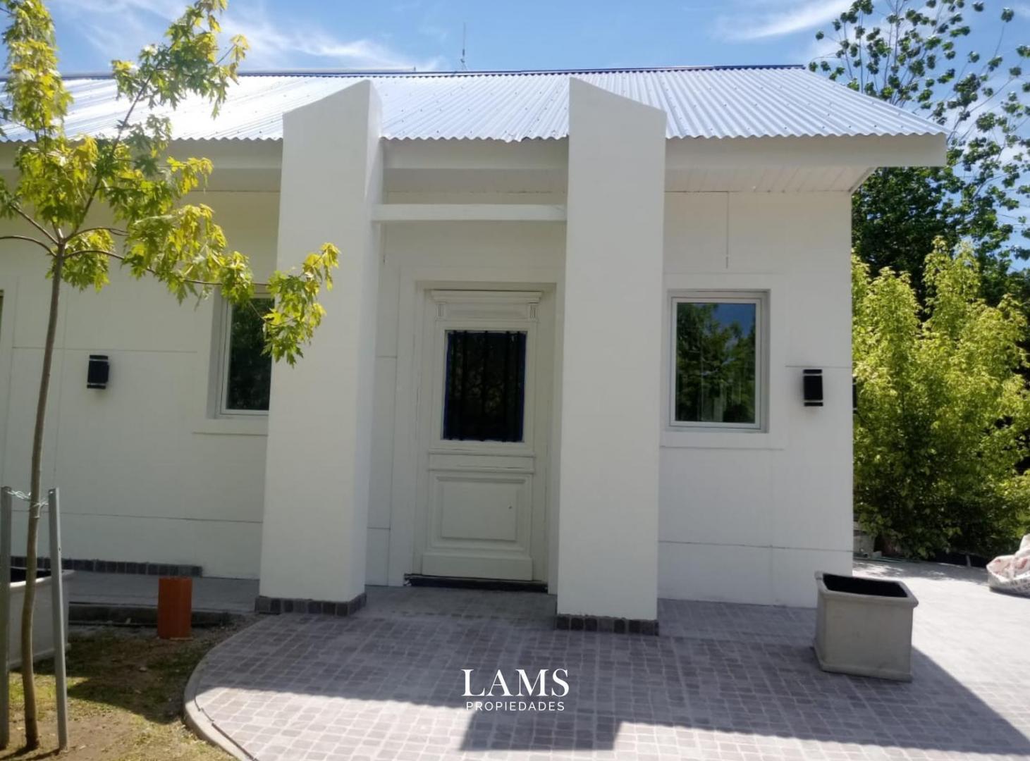 VENTA casa 5 ambientes en Barrio privado Tierra y Mar.