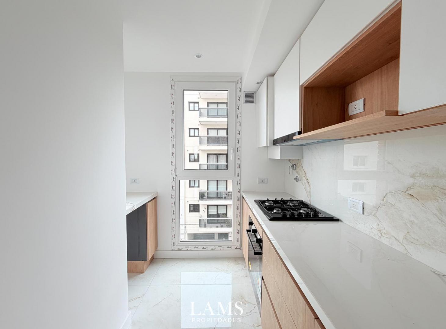 Foto de Alquiler - Departamento 2 ambientes con cochera descubierta - Zona, imagen 3